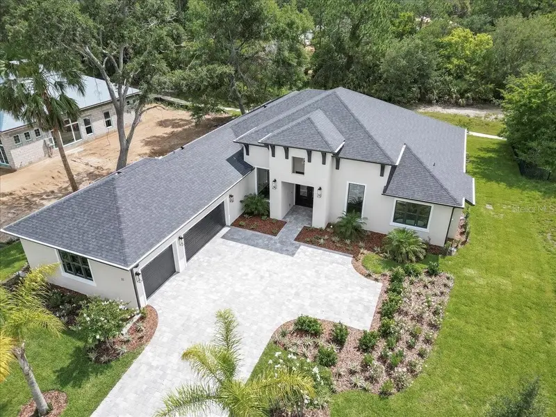 17 Old Oak Dr N, FL