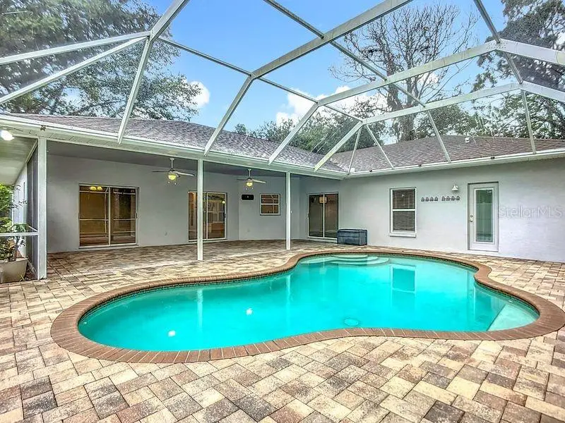 1103 Woodview Way, FL