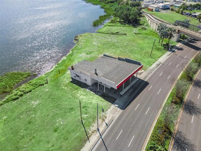 1300 S Lake Shore Way, FL