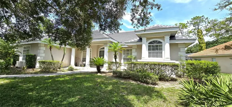 9797 Camberley Cir, FL