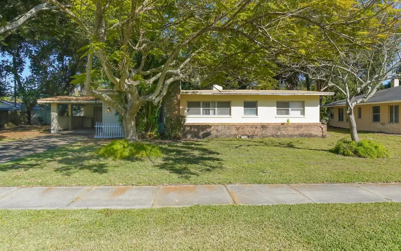 2461 Ringling Blvd, FL