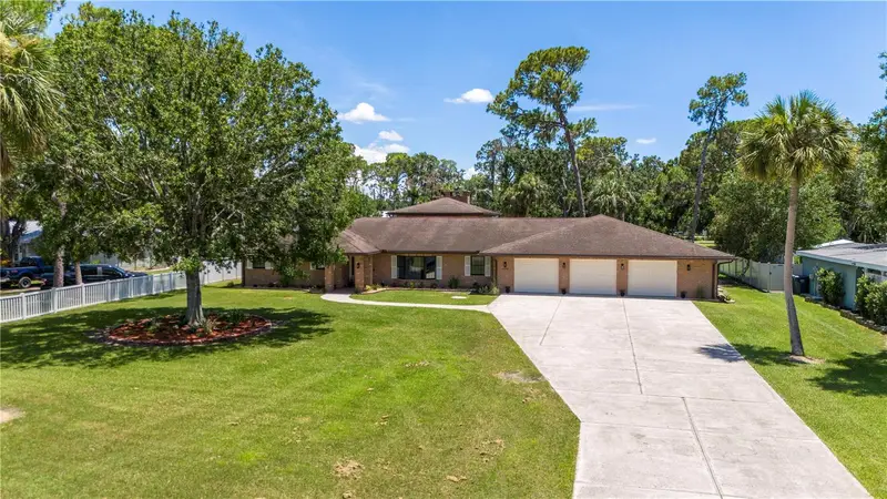 404 Dickman Dr Sw, FL