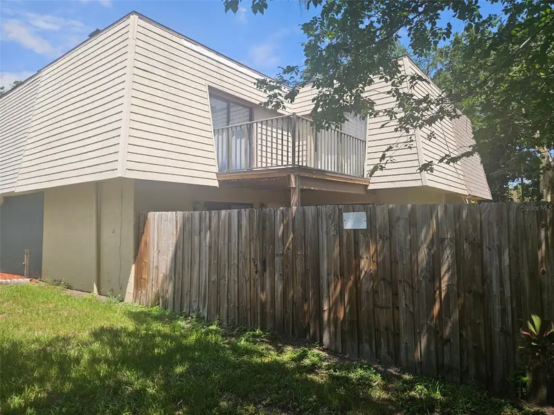 93 Springwood Sq, FL