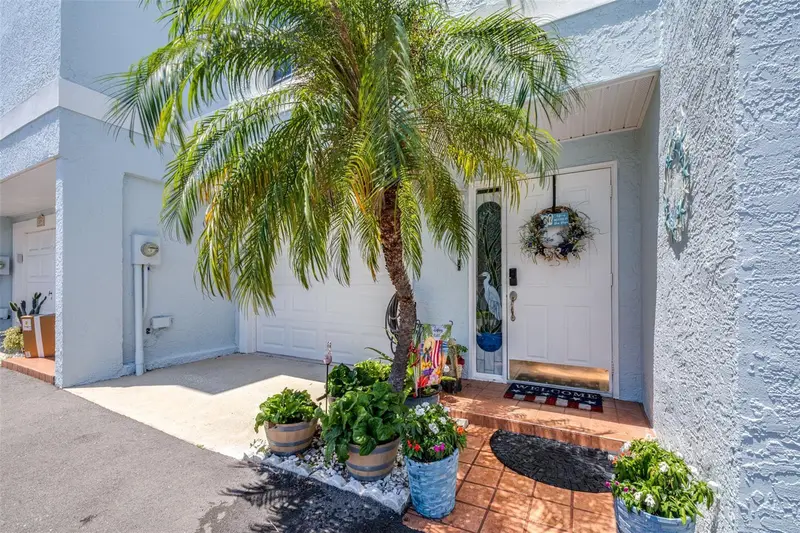 751 Pinellas Bayway S #208, FL