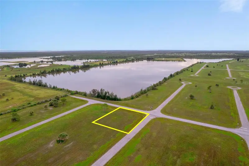 20 Chinaberry Way, FL