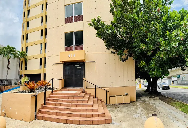 414 MuñOz Rivera Ave #6a & 6b, PR