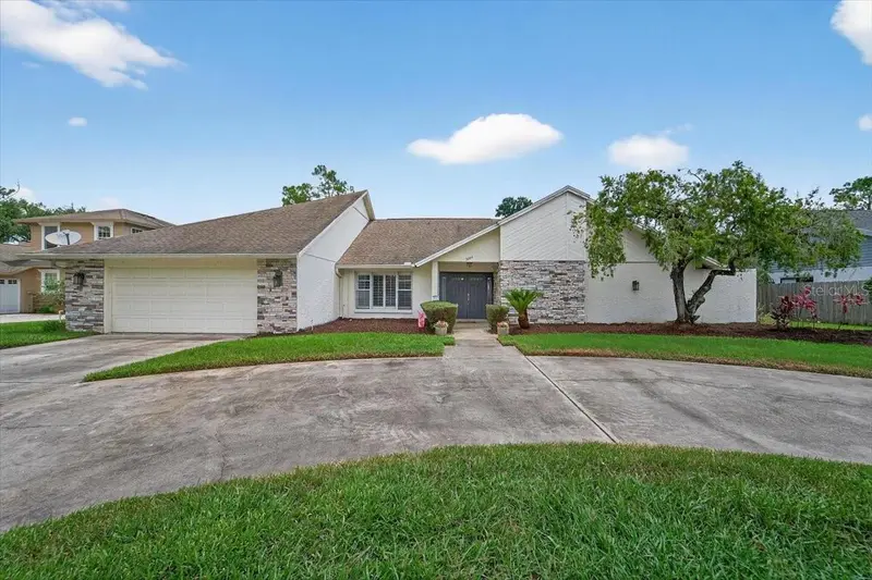 2004 N Golfview Dr, FL