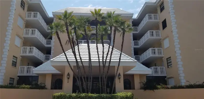 6650 Sunset Way #220, FL