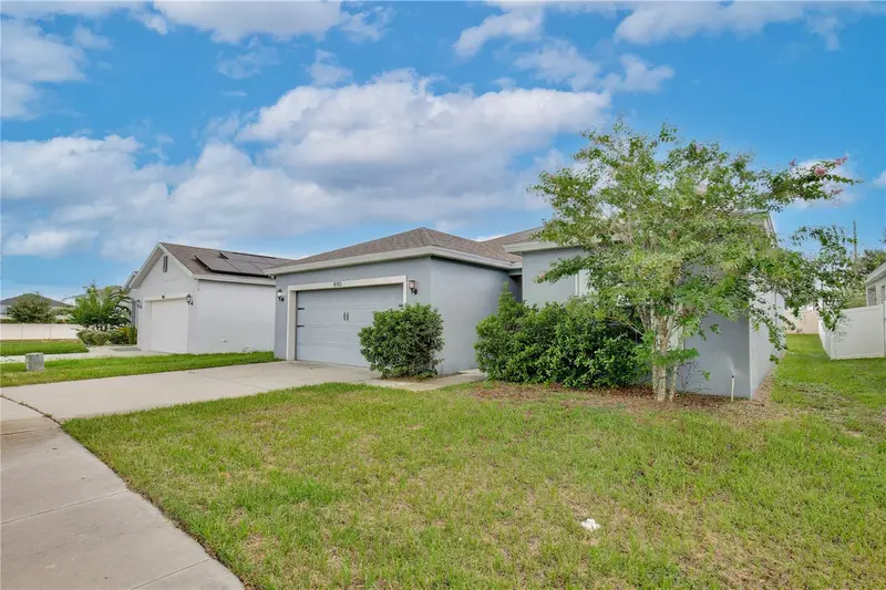 490 Taft Dr, FL
