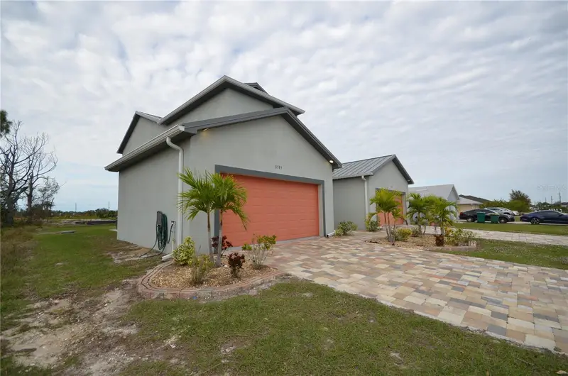 8581 Agate St, FL