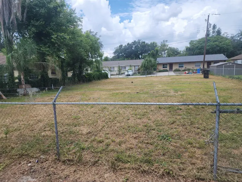 5232 Pine St, FL