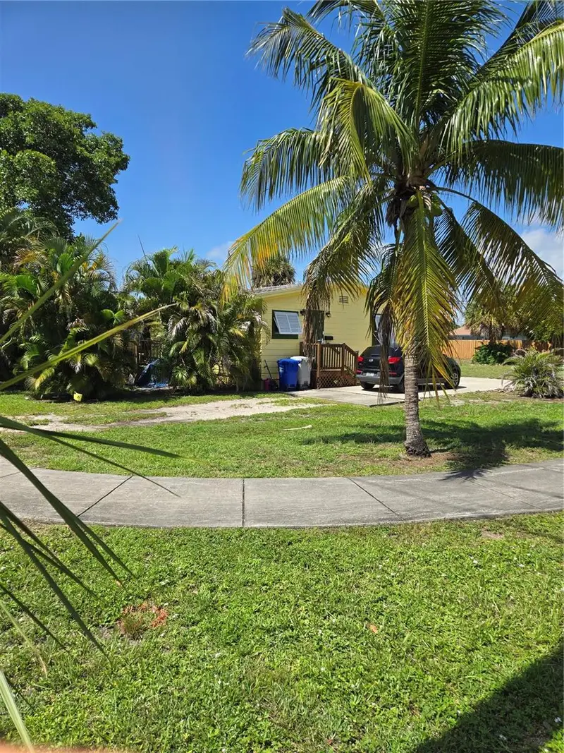239 Ne 18th Ave, FL