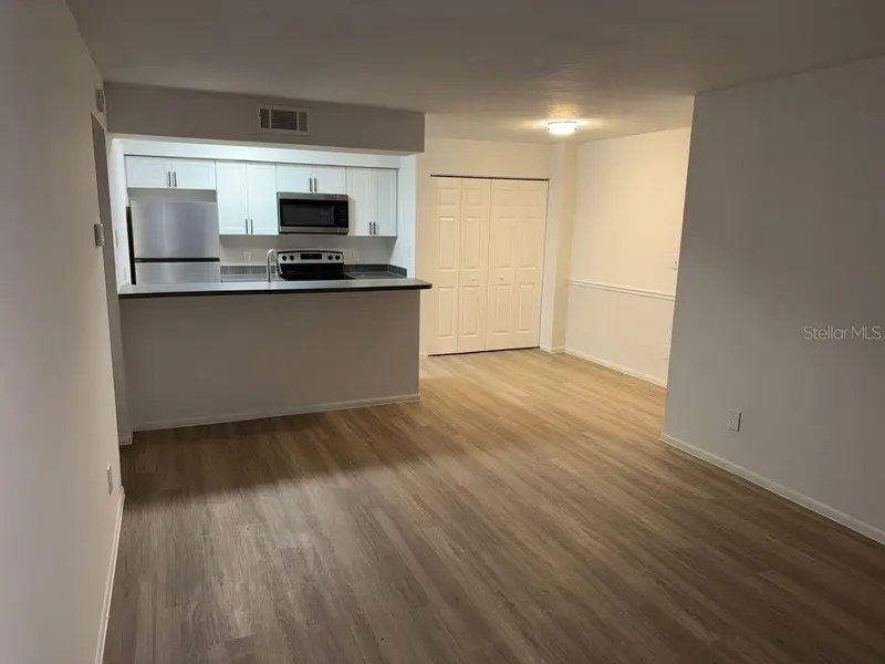 5313 Summerlin Rd #1302, FL