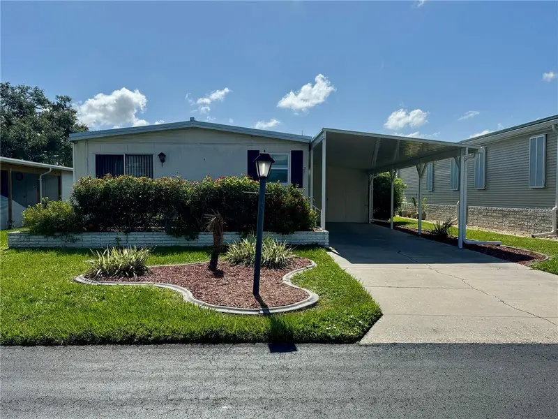 203 Estrada, FL