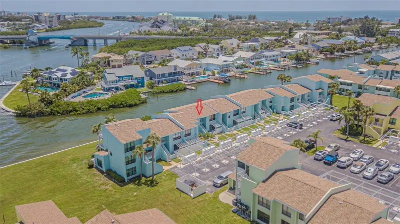 1 Windrush Blvd #54, FL