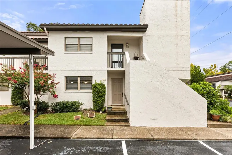150 Killarney Bay Ct #5, FL