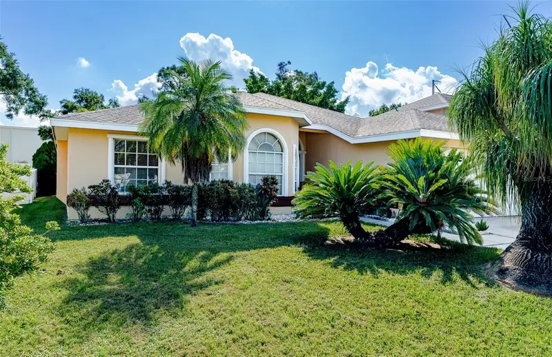 775 Wildflower Dr, FL