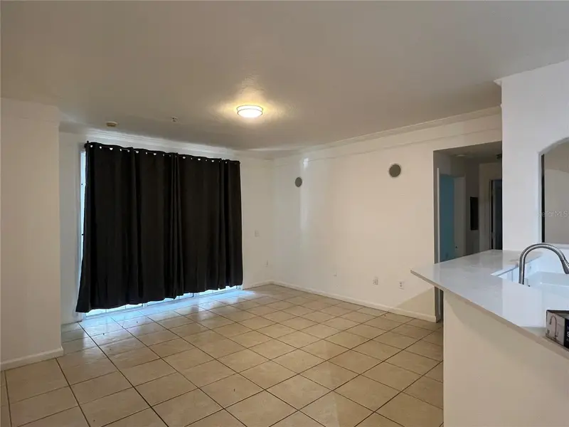 6685 Queens Borough Ave #101, FL