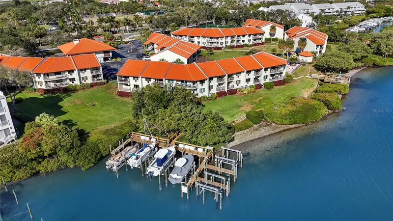 1515 Pinellas Bayway S #7, FL