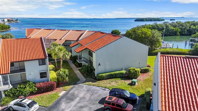 1515 Pinellas Bayway S #7, FL
