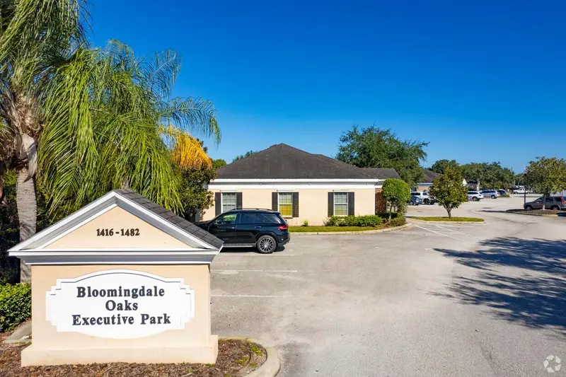 1422 Bloomingdale Ave, FL