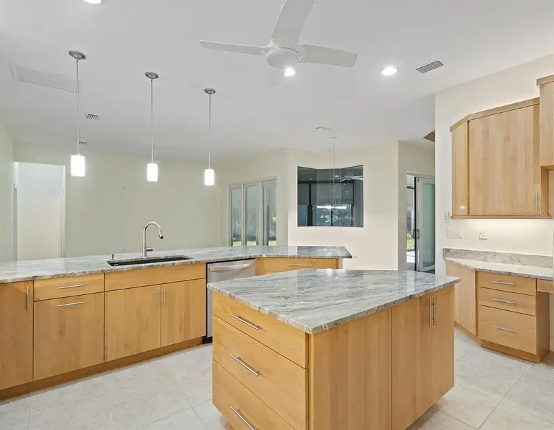 8348 Bridgeport Bay Cir, FL