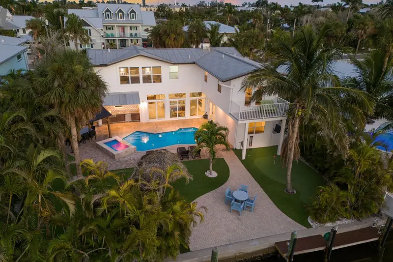 212 Oak Ave, FL
