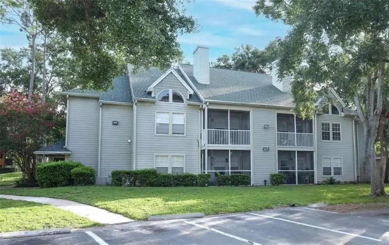 6070 Westgate Dr #204, FL