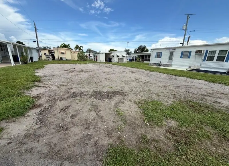 231 Inner Dr E, FL