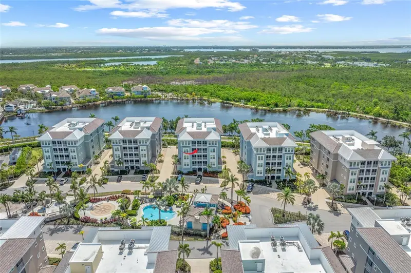387 Aruba Cir #301, FL