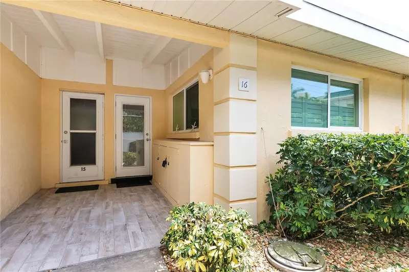 6006 Midnight Pass Rd #16, FL