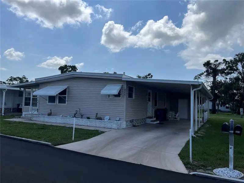 806 Jolanda Cir, FL