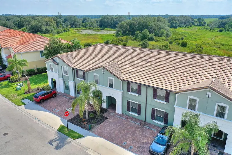 4607 Terrasonesta Dr, FL