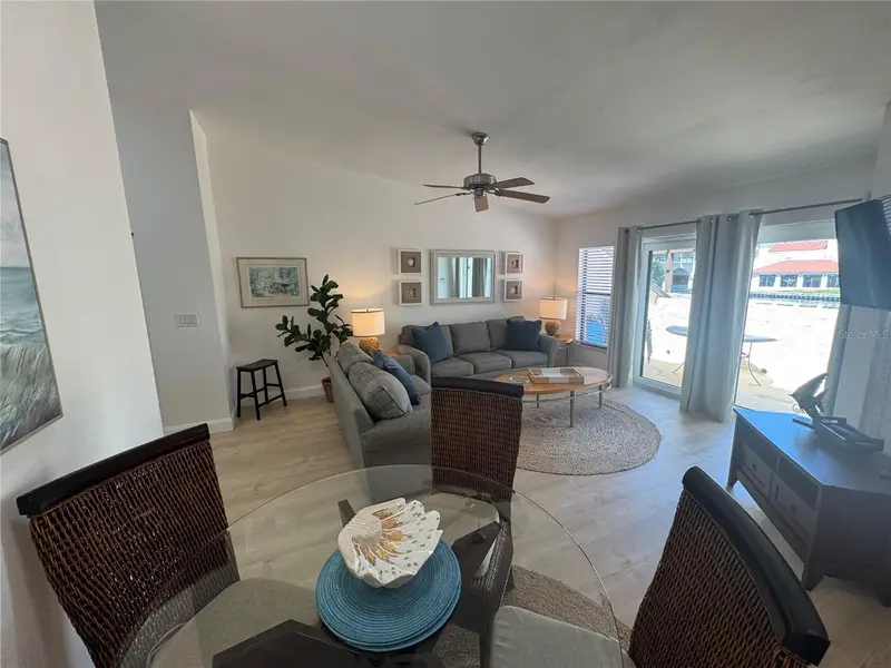 2571 Cyprus Dr #1-202, FL
