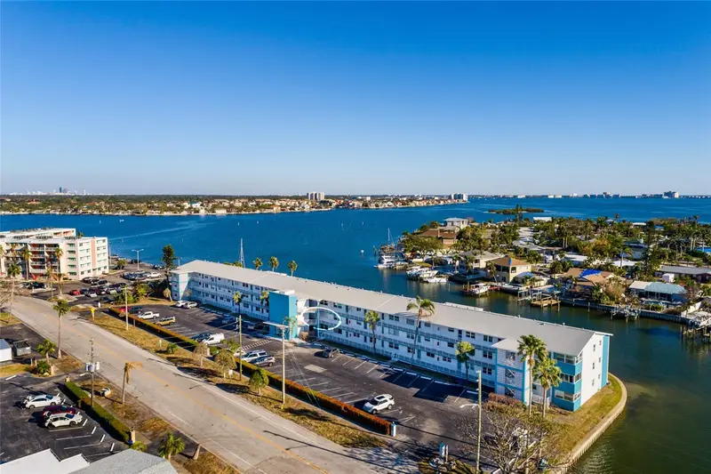 1893 Shore Dr S #209, FL
