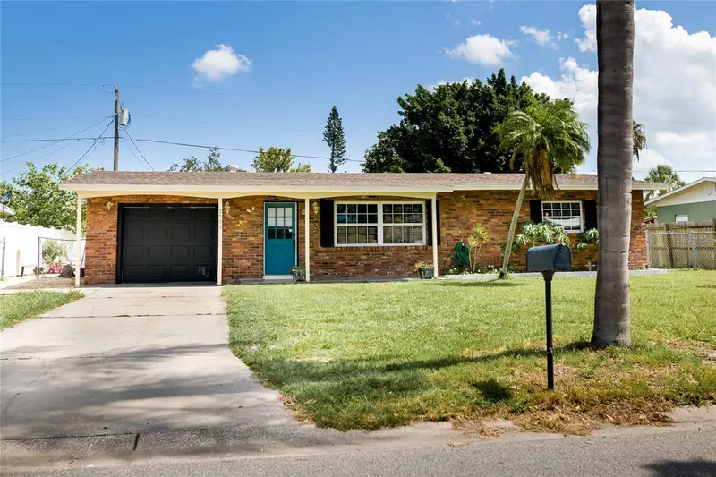 2106 25th Ave W, FL