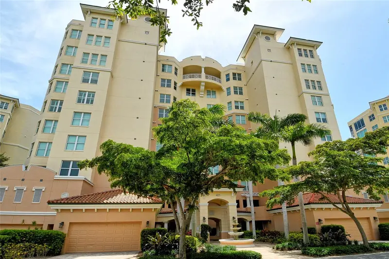 401 N Point Rd #304, FL