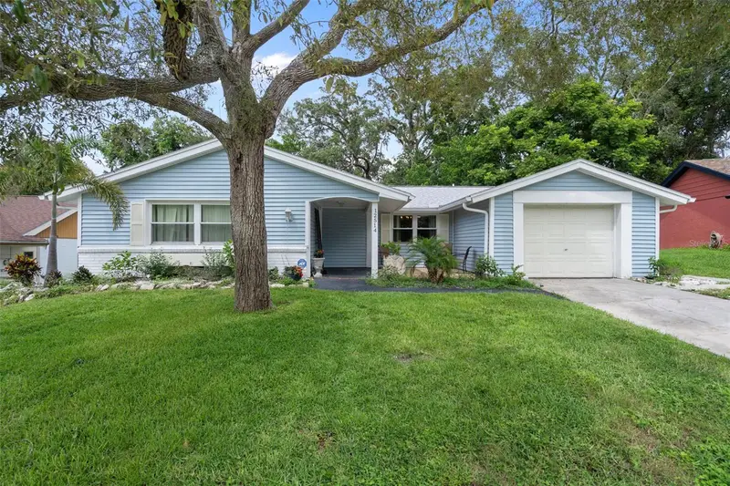 12514 Coffee Hill Row, FL