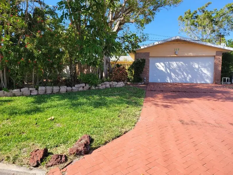 315 S Tessier Dr, FL
