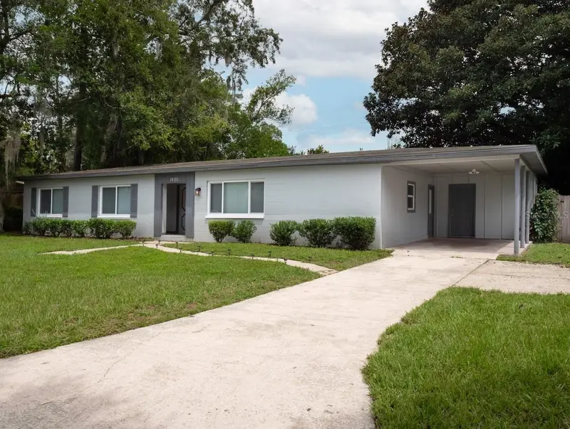 1425 Ne 13th St, FL