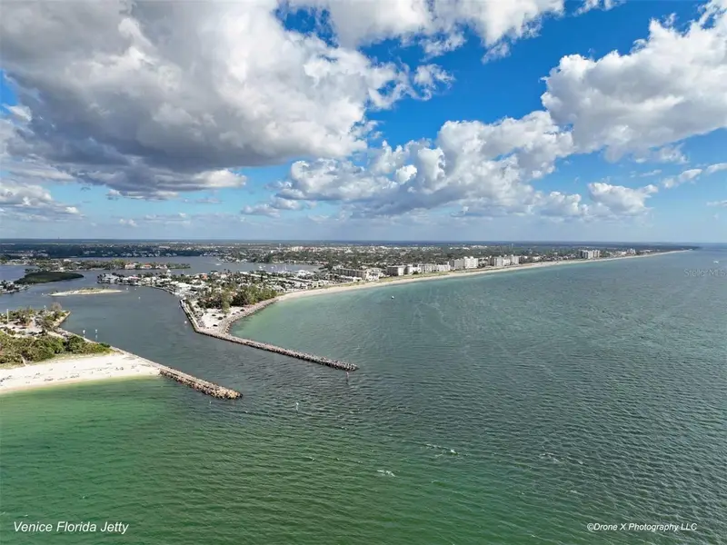 132 S Park Dr #132, FL