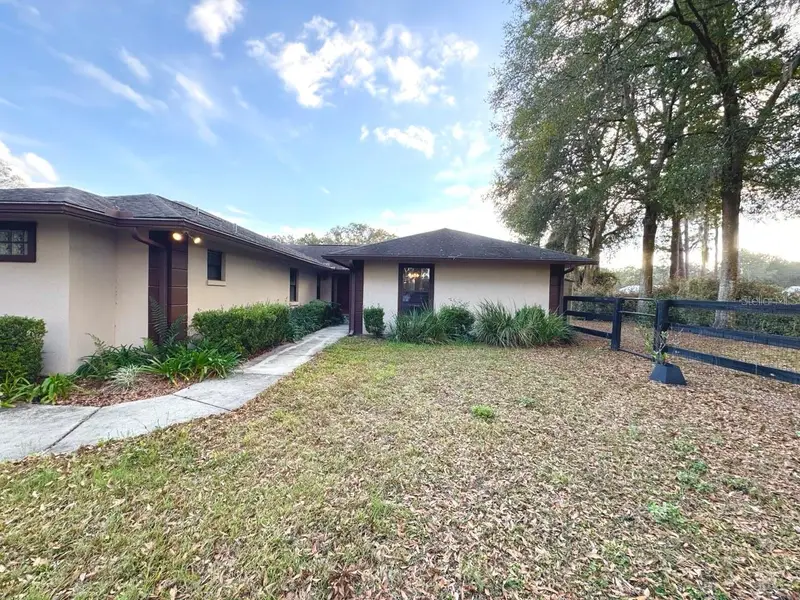 7444 Nw 14th St, FL