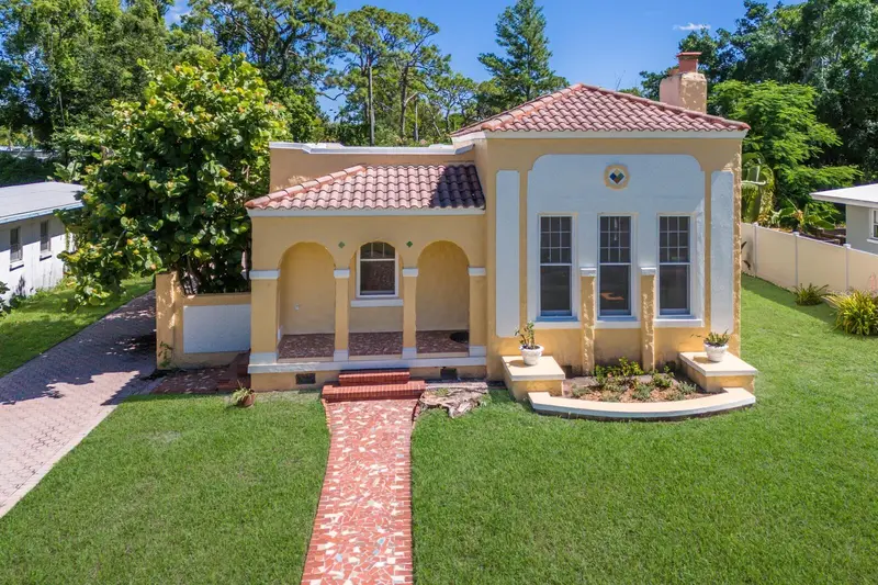 455 Acacia Dr, FL