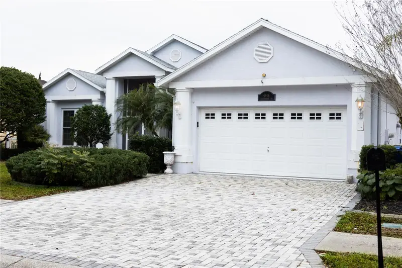 4914 Yellowstone Dr, FL