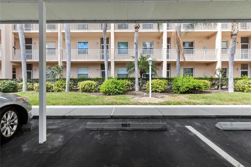 8750 Olde Hickory Ave #9103, FL
