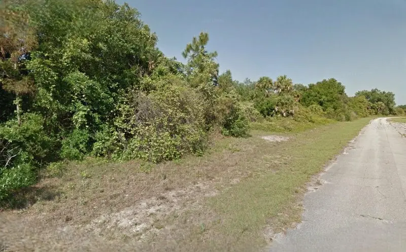 Hampshire Cir, FL