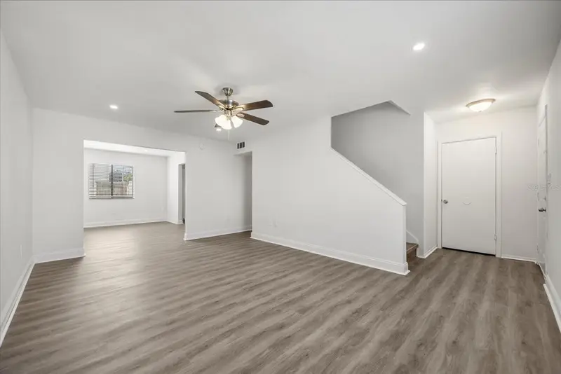 217 Debora Ct, FL