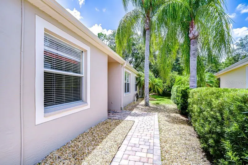 8005 Shaddock Pl, FL