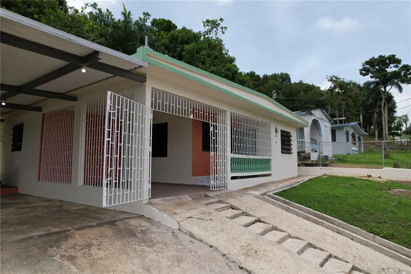 Sr-446 Km 6.3 Bo Robles, PR
