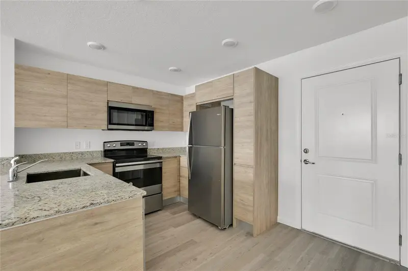 1230 Southstation Pl #105, FL